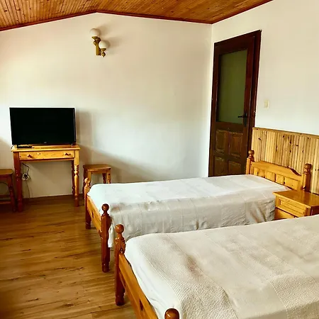 Torlacite Hotel